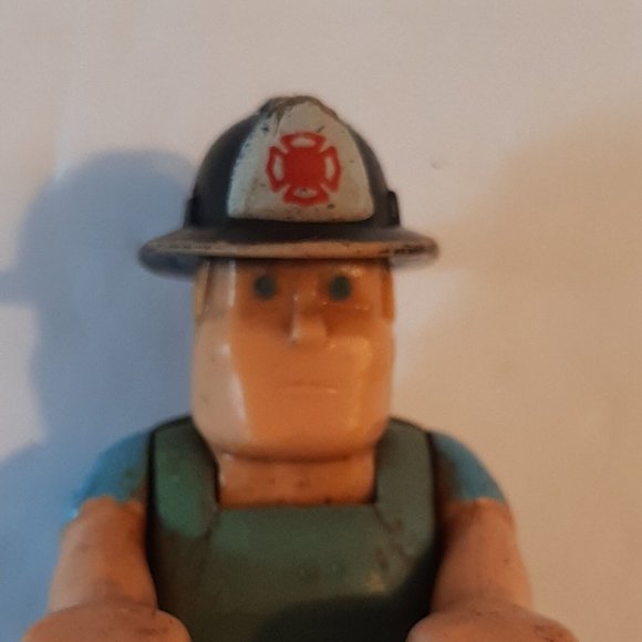 Fisher Price Husky Helper Fireman Figure Firefighter Vintage 1977 Well Loved - Picture 8 of 8